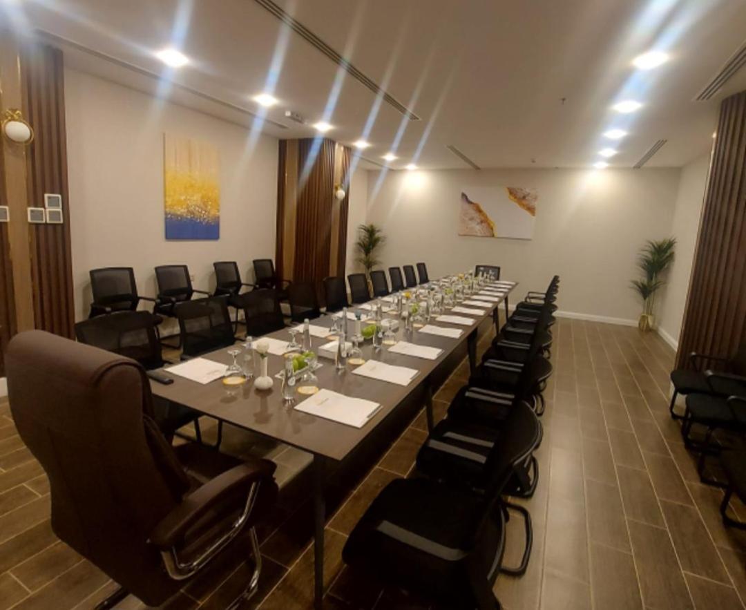 Tulip Plaza By Lpc Hotels & Resorts Hafar Al-Batin Екстер'єр фото