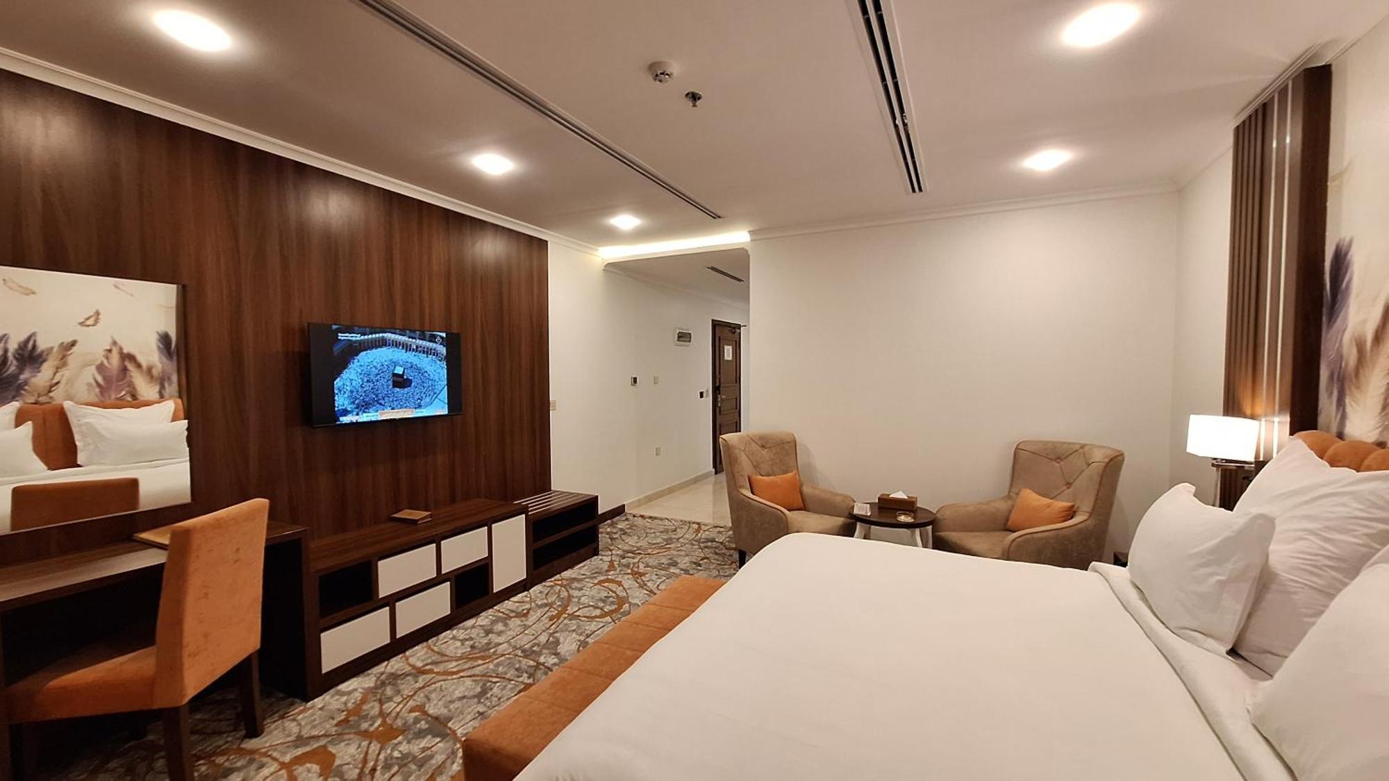 Tulip Plaza By Lpc Hotels & Resorts Hafar Al-Batin Екстер'єр фото