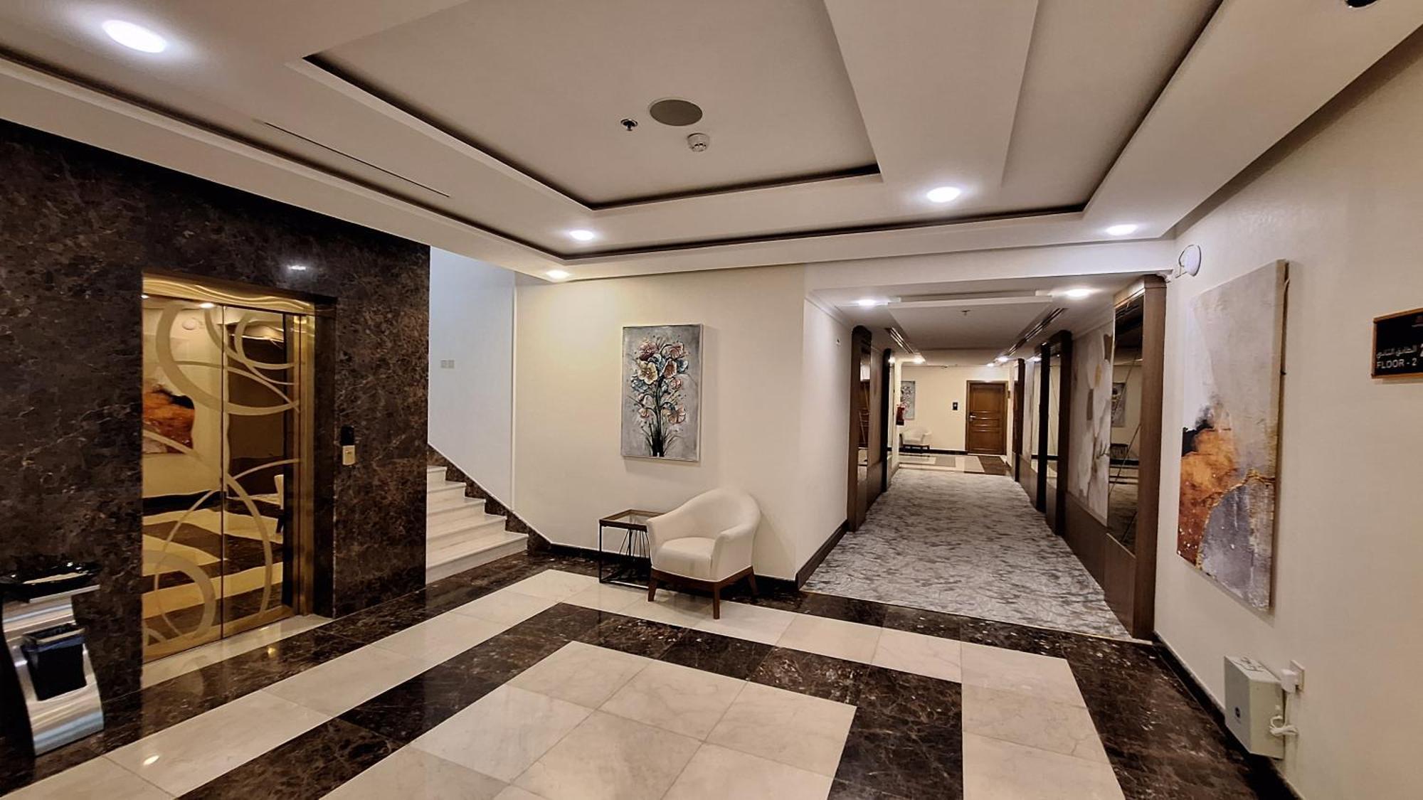 Tulip Plaza By Lpc Hotels & Resorts Hafar Al-Batin Екстер'єр фото