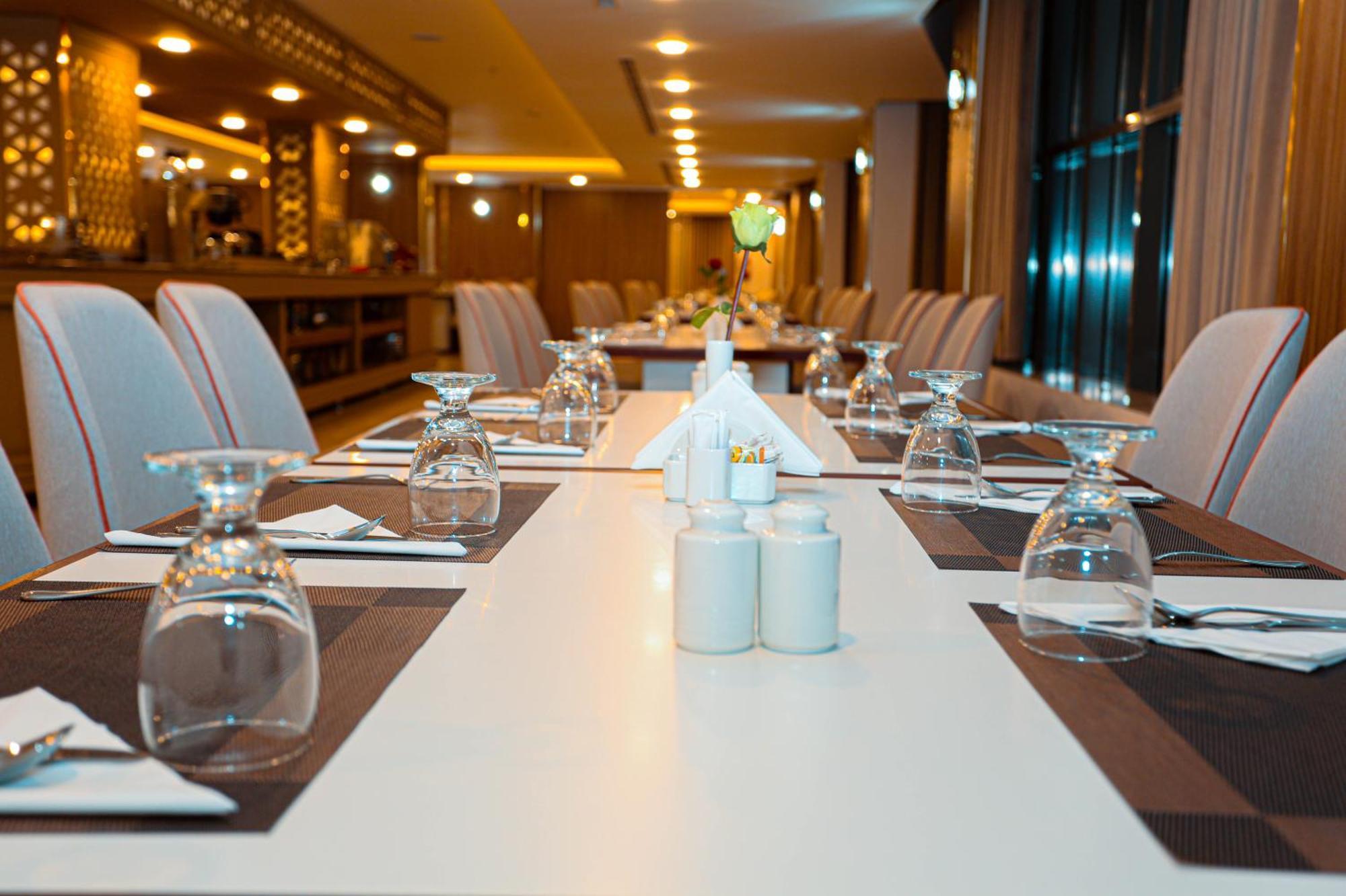 Tulip Plaza By Lpc Hotels & Resorts Hafar Al-Batin Екстер'єр фото